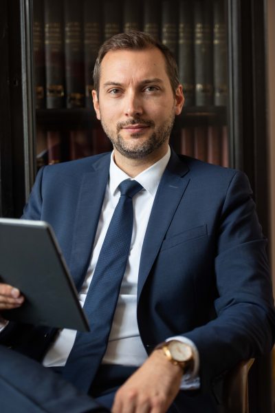 Maître Jean-Yves PIERLOT