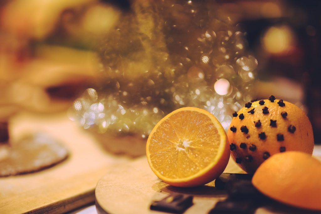 Indoor Christmas activities for the whole family Thumbnail