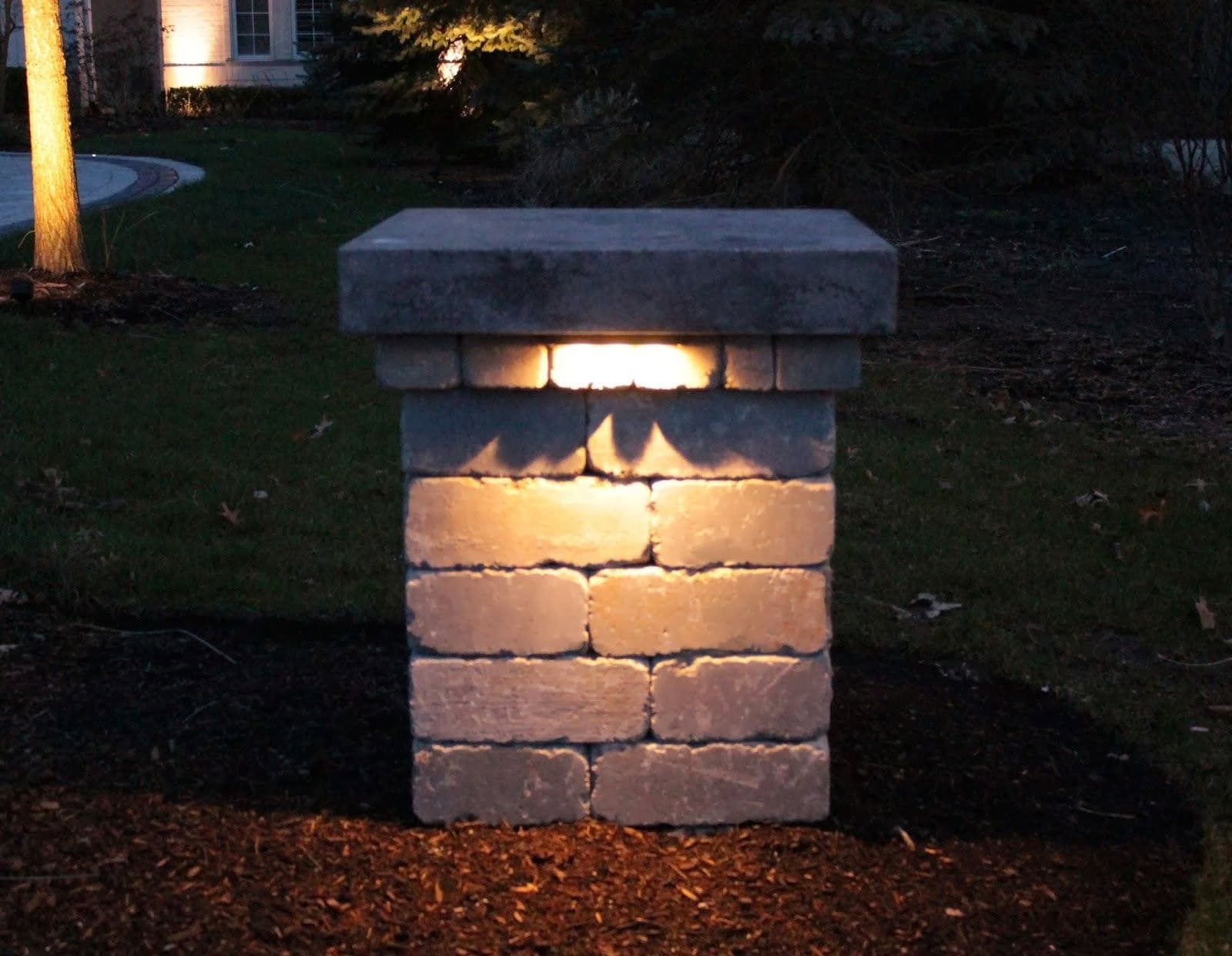 Photos of Outdoor Driveway Lanterns (Showing 4 of 20 Photos)