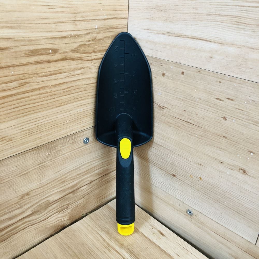 כף שתילה ידנית