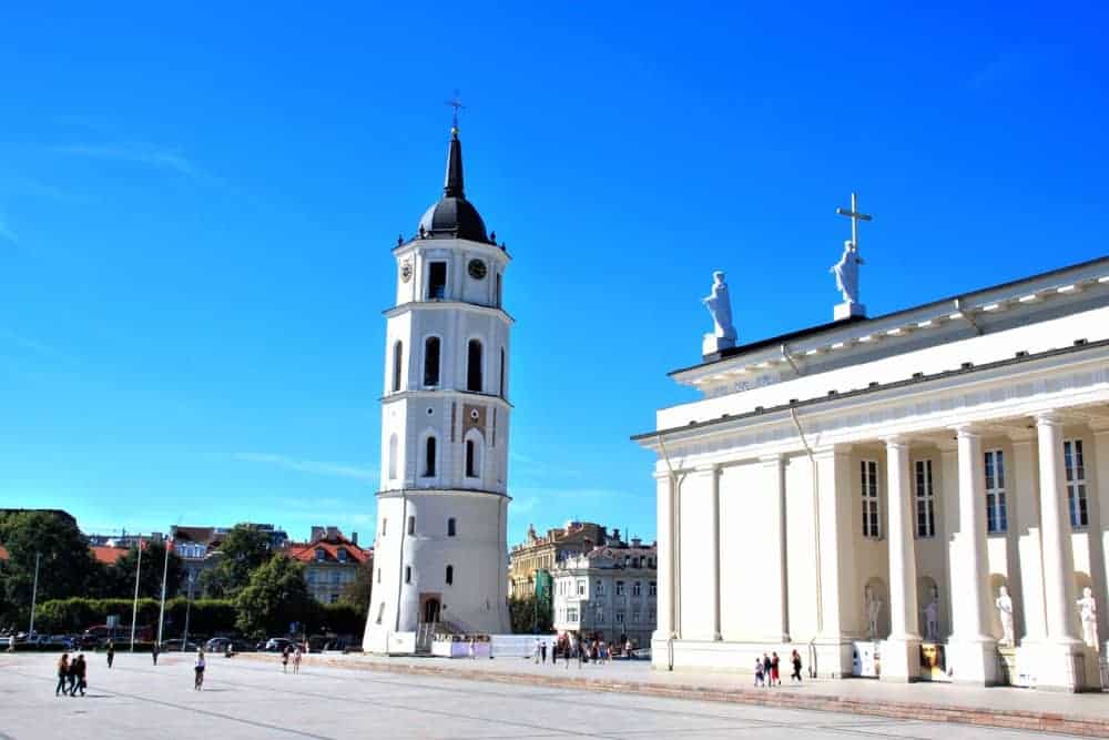 Cathedral Square Vilnius guide