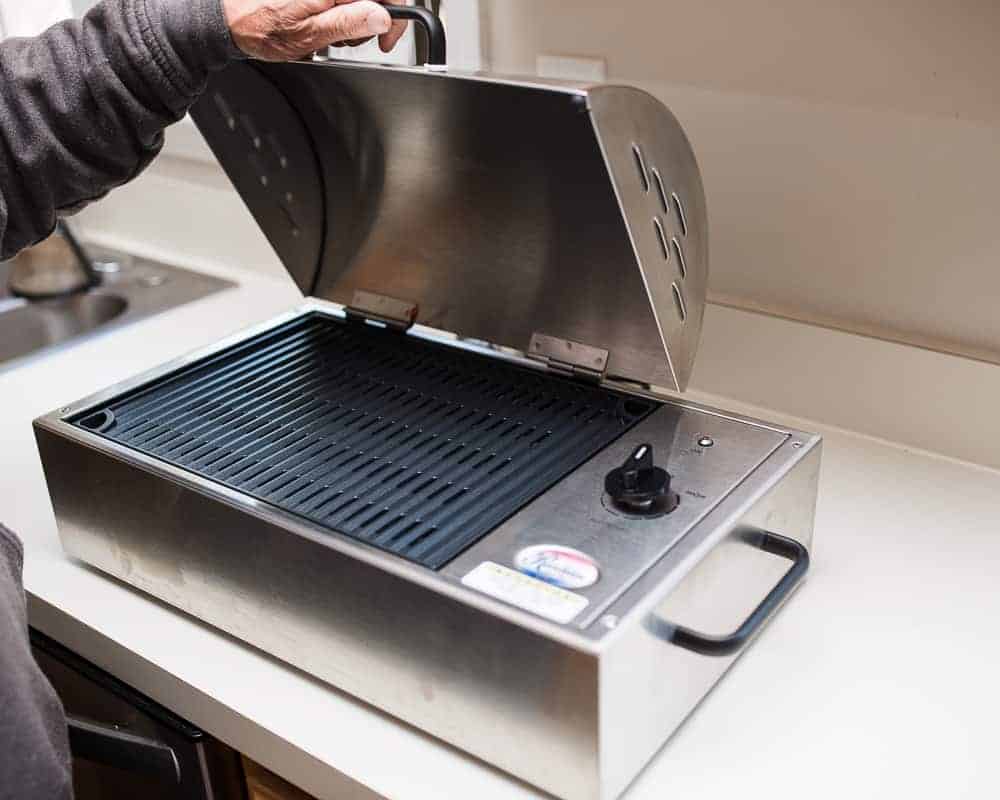 Kenyon Revolution portable electric grill gifts for grandparents