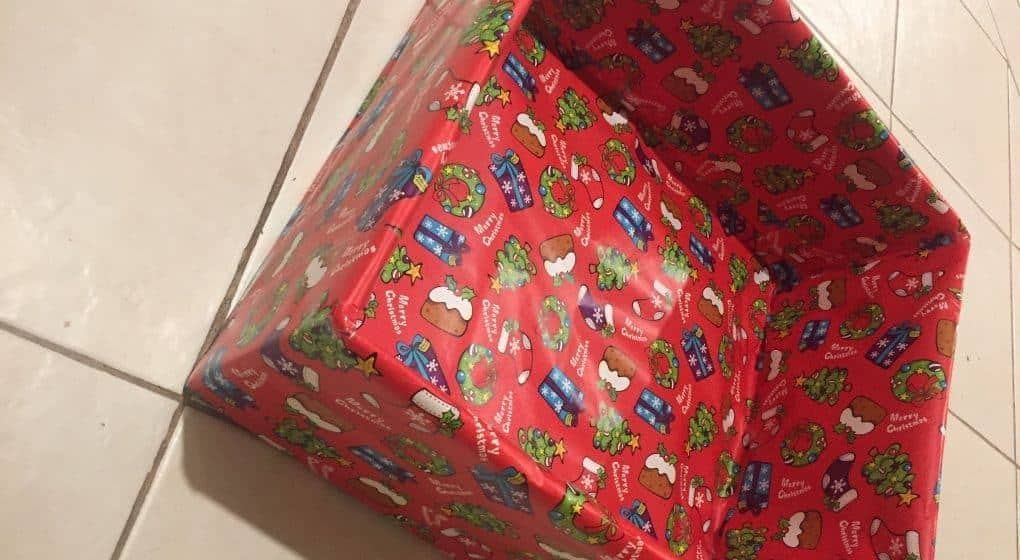 Christmas-Wrapping-Paper-Box-1-1020x560