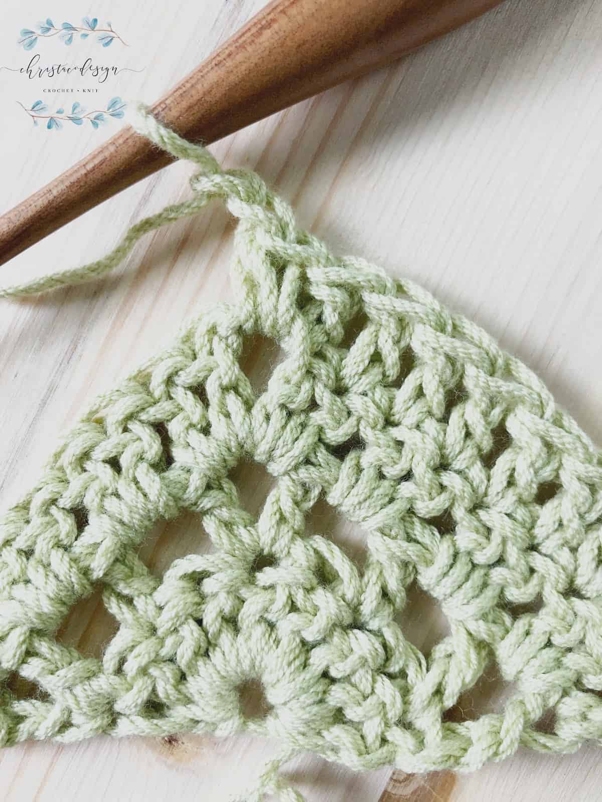 picture of center mini bean stitch crochet shawl pattern free tutorial