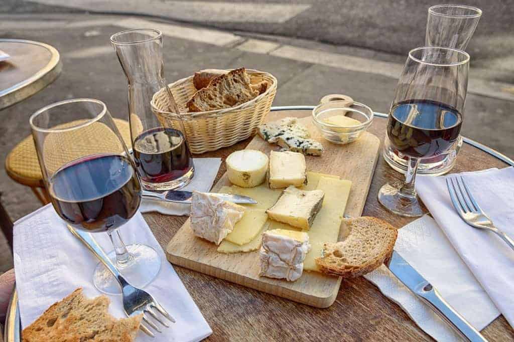 Paris romantic things to do