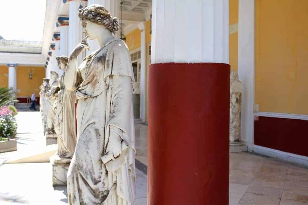 Interesting facts on Greece: the name of the country