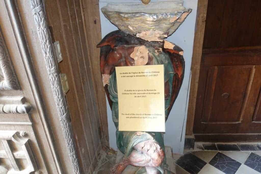 Rennes le Chateau asmodeus beschadigd