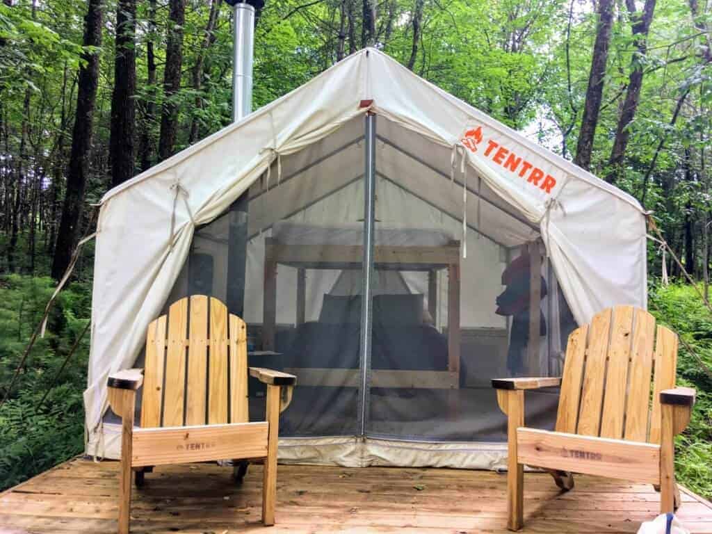 A Tentrr tent and platform in the woods in Maine.
