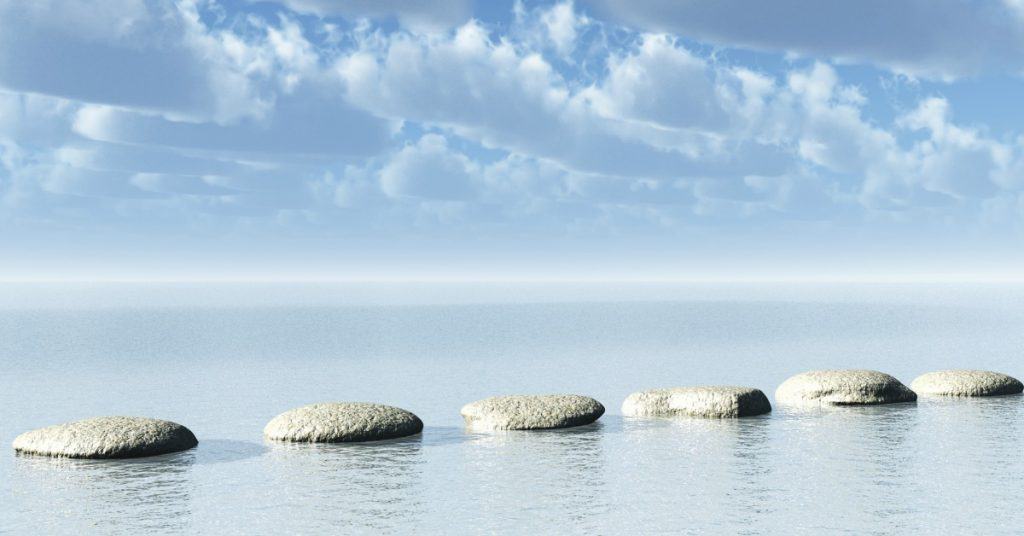 Stepping stones in the ocean, how to use stepping stone goals to achieve your dreams.