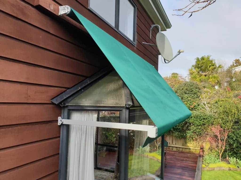 Manual Vertigo Drop Arm Awning In Northcote Drop Arm Awnings Nz