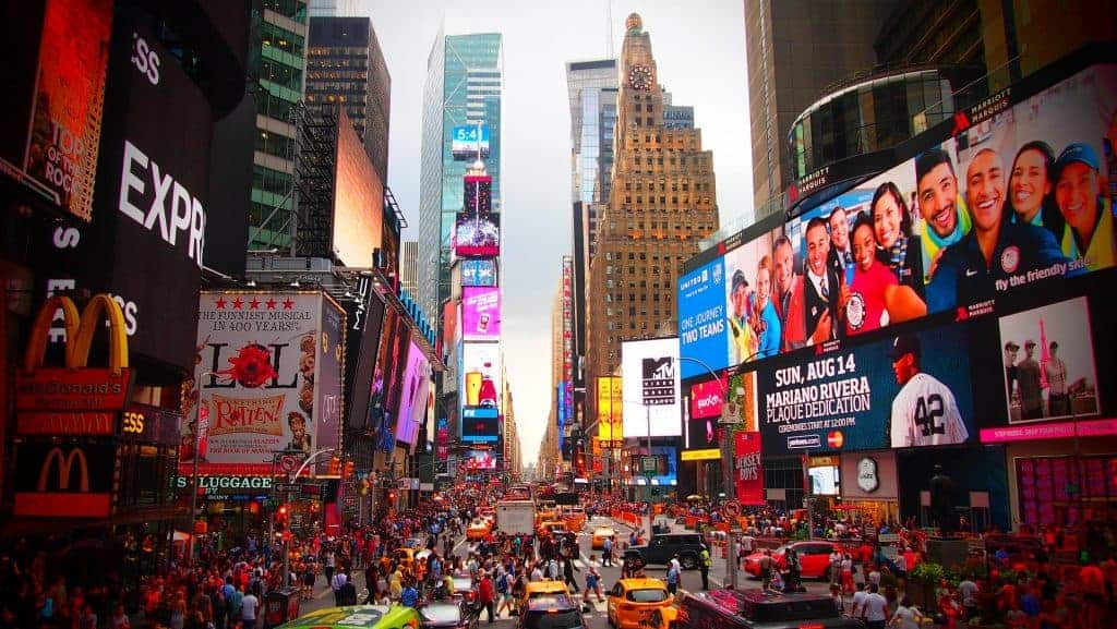 Time Square der belebteste Ort der Innenstadt Time Square der belebteste Ort der Innenstadt