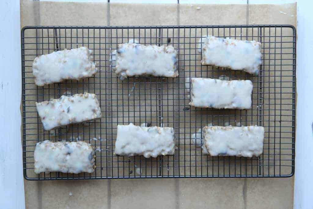 Vanilla Yoghurt Coated Granola Bar Recipe