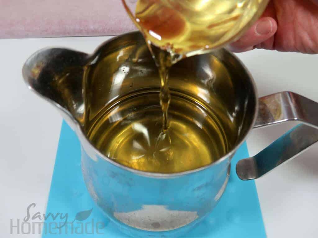 how to make diy coffee bean candle step 4: add your fragrance oils