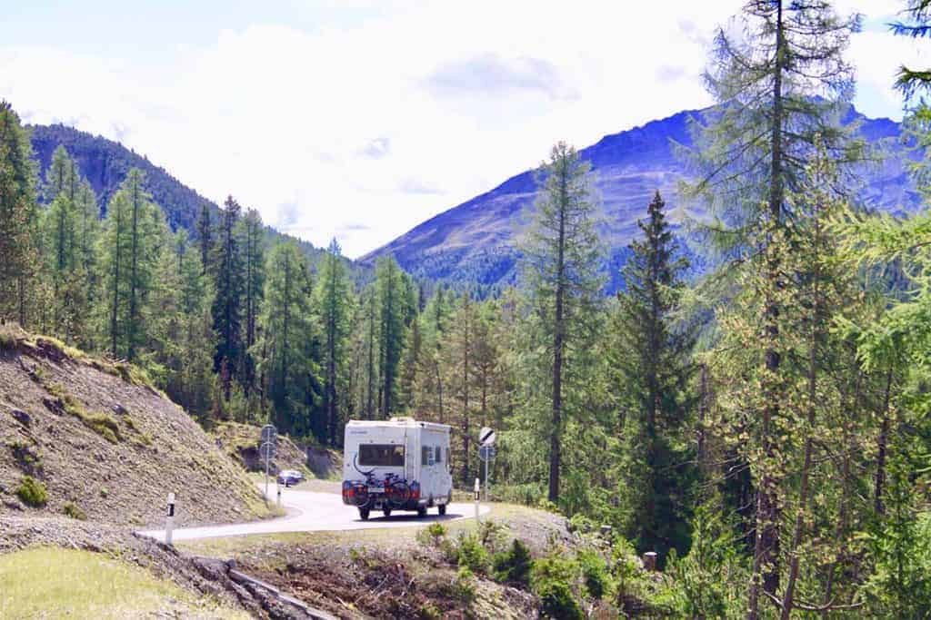 YAY! You have a new motorhome or campervan- but now what? What DO YOU DO? Here's our best tips and advice for new motorhome owners for the very first trip! #vanlife #motorhome #tips #hacks #rvlife