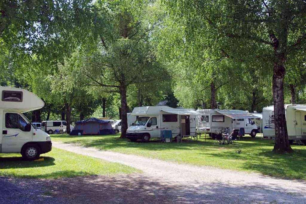 YAY! You have a new motorhome or campervan- but now what? What DO YOU DO? Here's our best tips and advice for new motorhome owners for the very first trip! #vanlife #motorhome #tips #hacks #rvlife