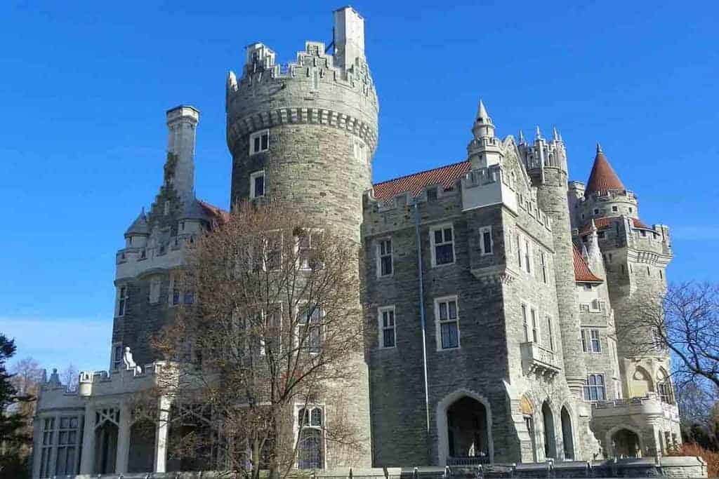 Unique Things to do in Toronto- Casa Loma Castle