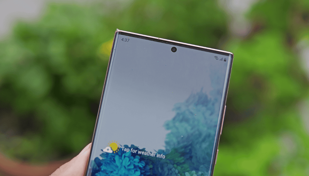 Samsung Galaxy Note 20 Ultra Punch-hole