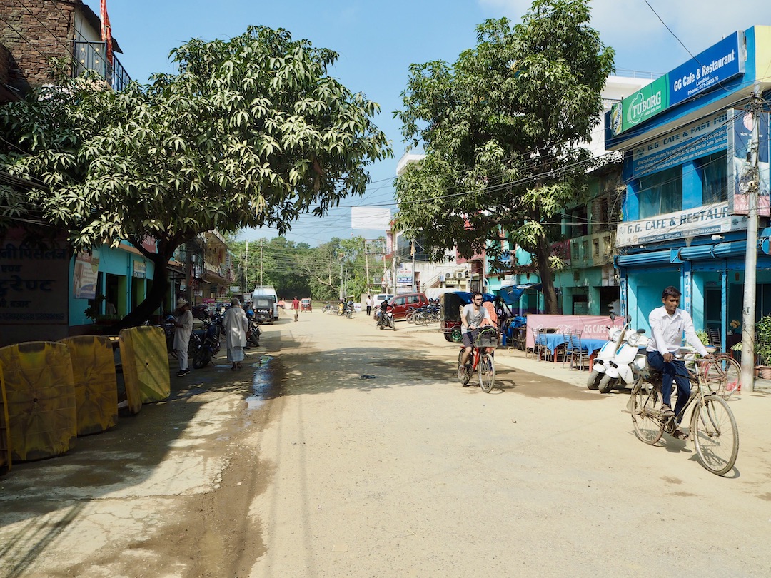 Lumbini, Nepal: Hauptstraße in Rummindai