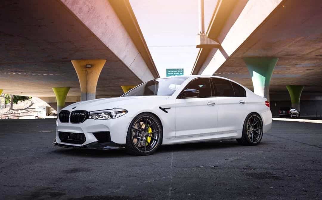 Bmw m5 white
