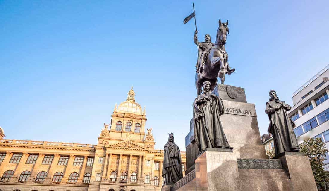 Памятник Святому Вацлаву Памятник Святому Вацлаву