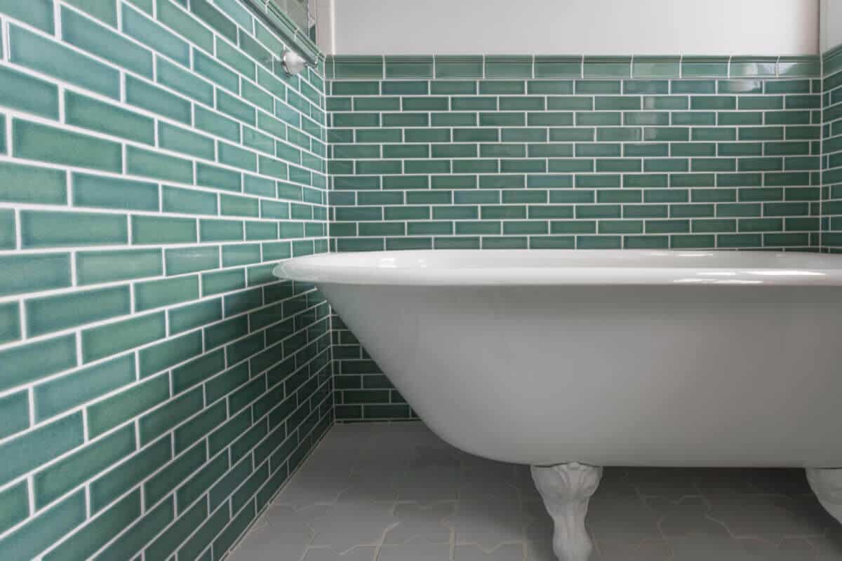 Epoxy paint for tiles
