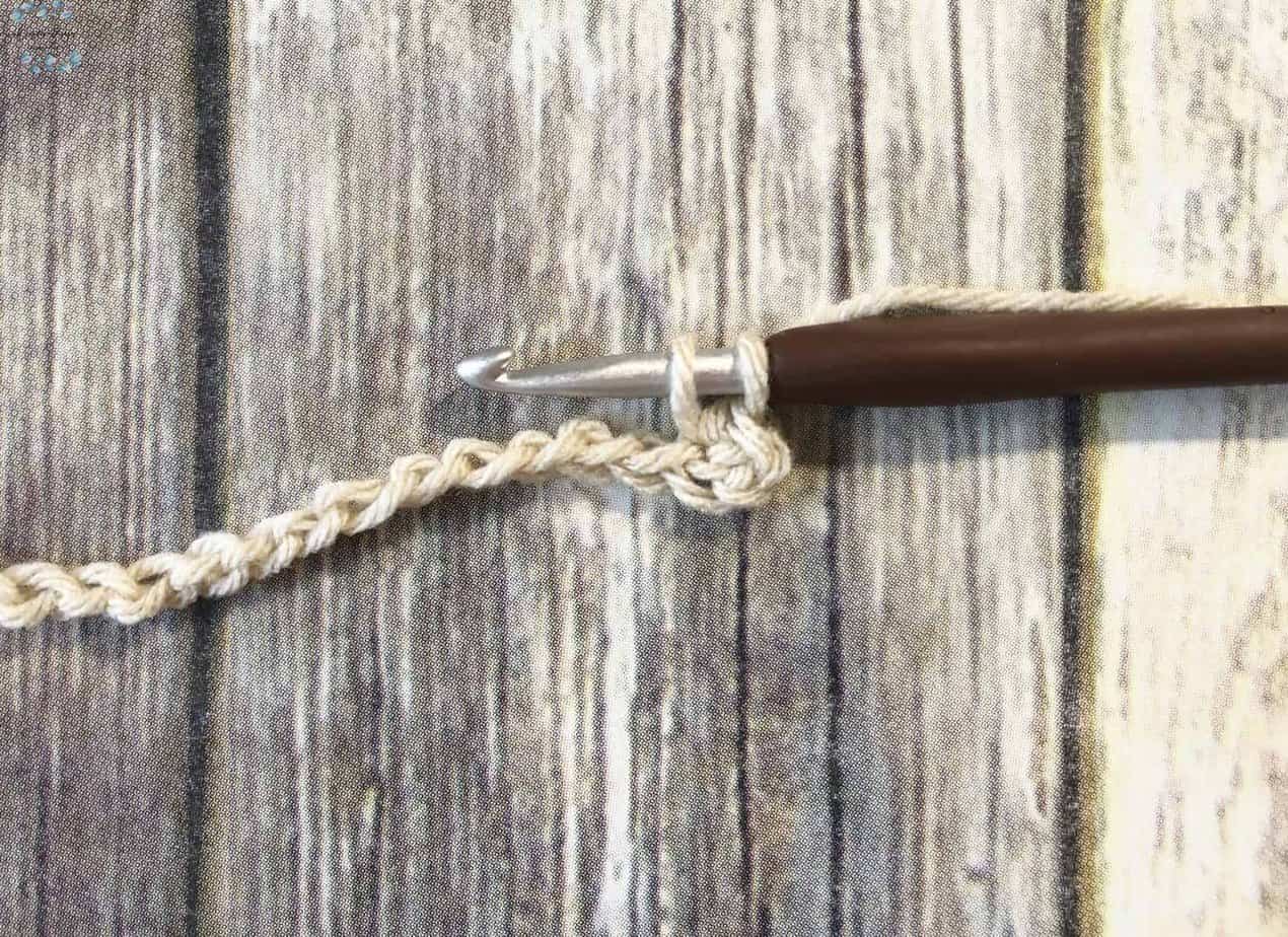 picture of trinity stitch 2 loops on crochet hook