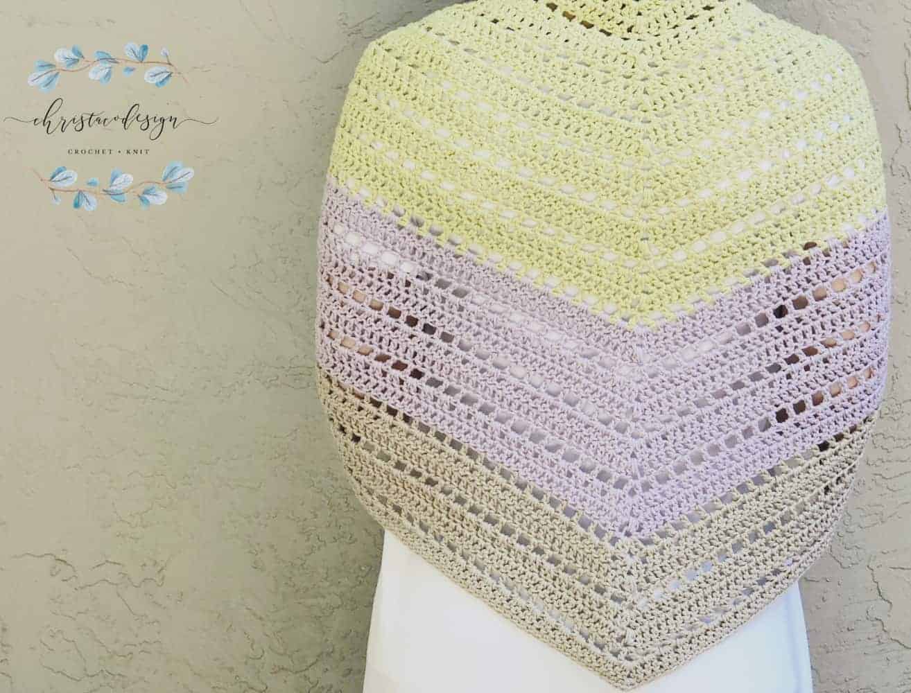 picture of Lilla triangle shawl back