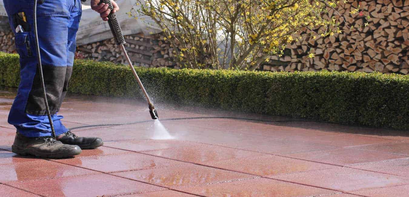 High-Pressure Water Cleaning Services High-Pressure Water Cleaning Services