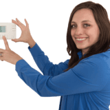 woman_with_thermostat