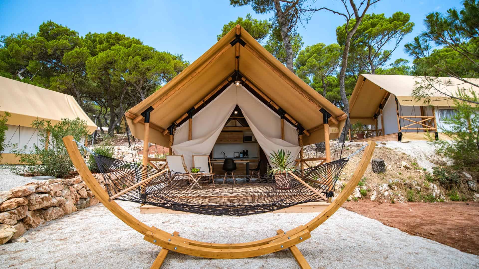 Safari Zelt des Arena One 99 Glamping © Arena Hospitality Group