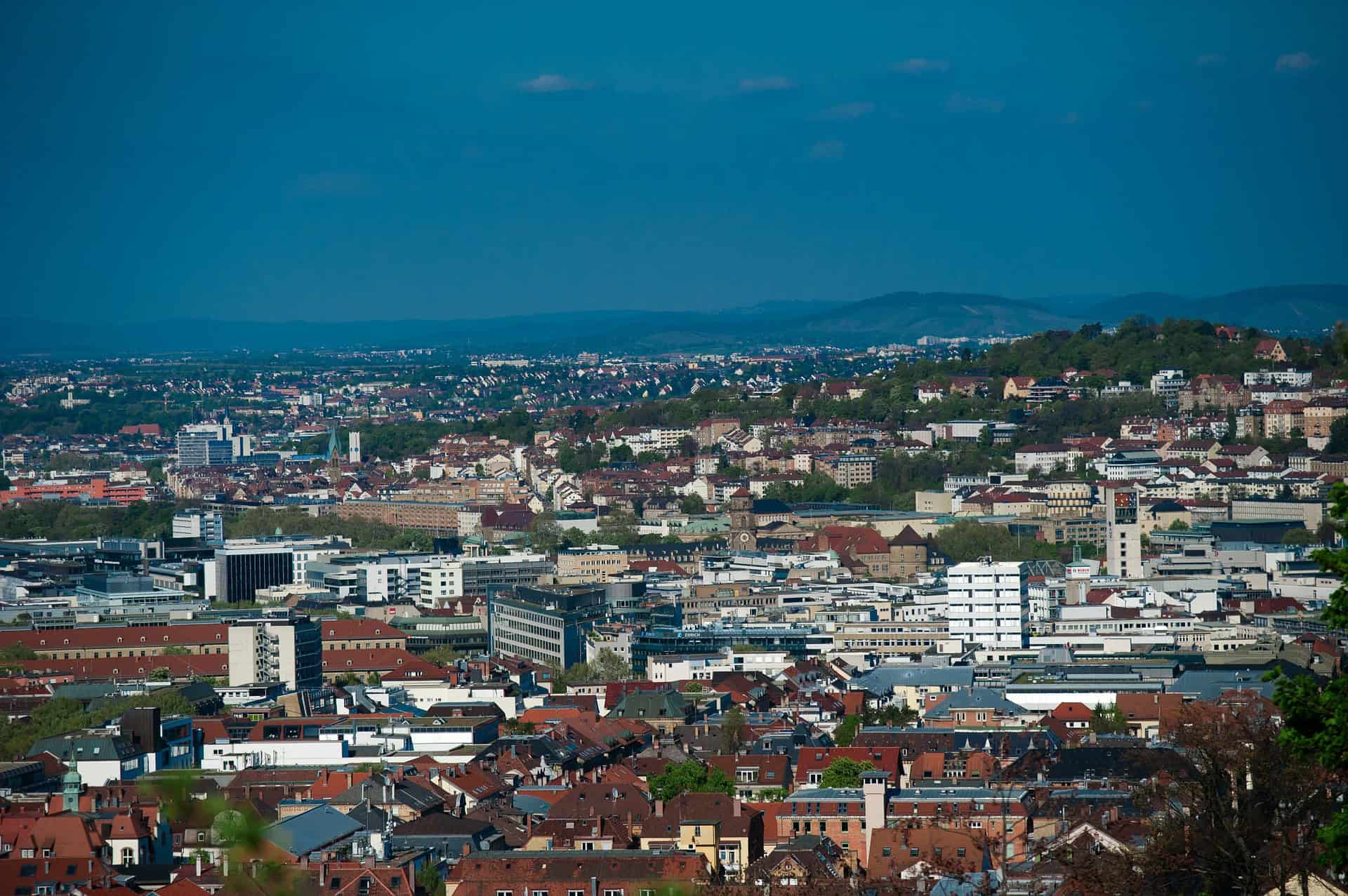 Stuttgart von der Drohne aus geknippst