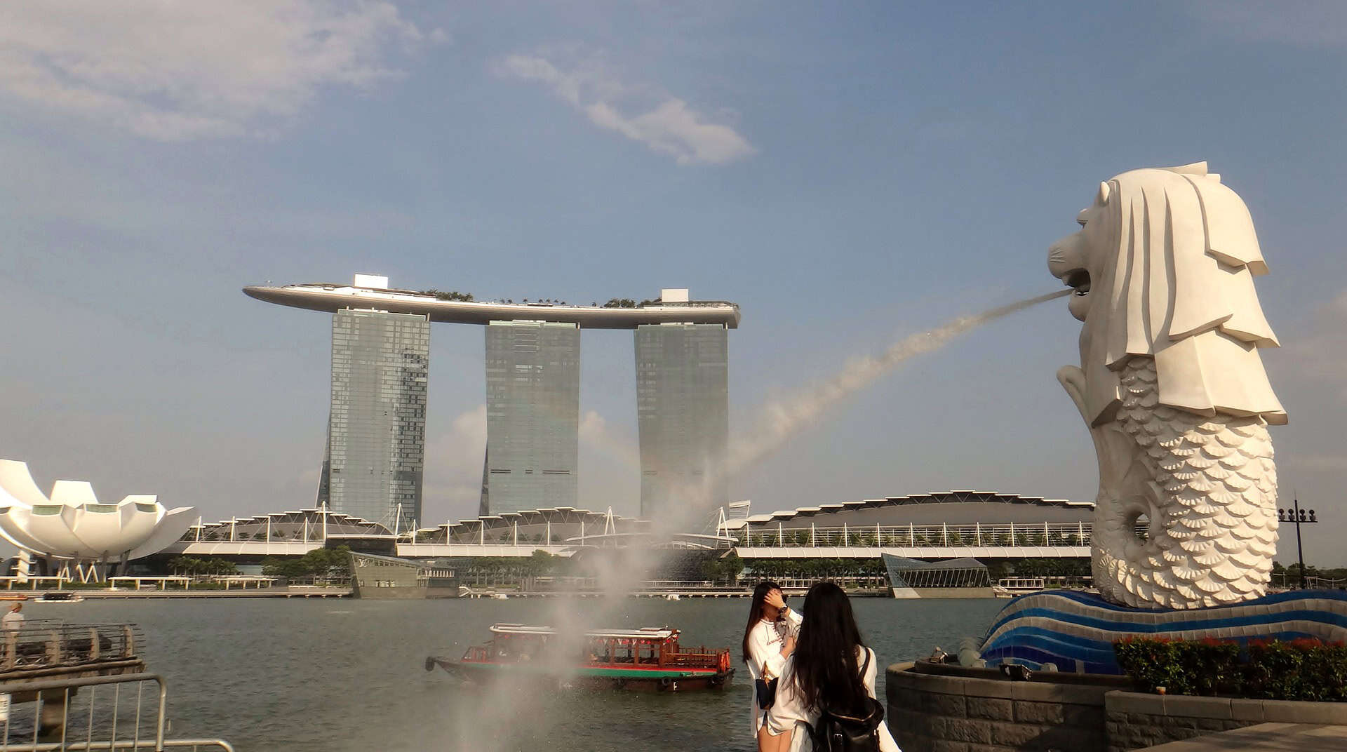 Das Merlion ein Wahrzeichen der Stadt Das Merlion ein Wahrzeichen der Stadt