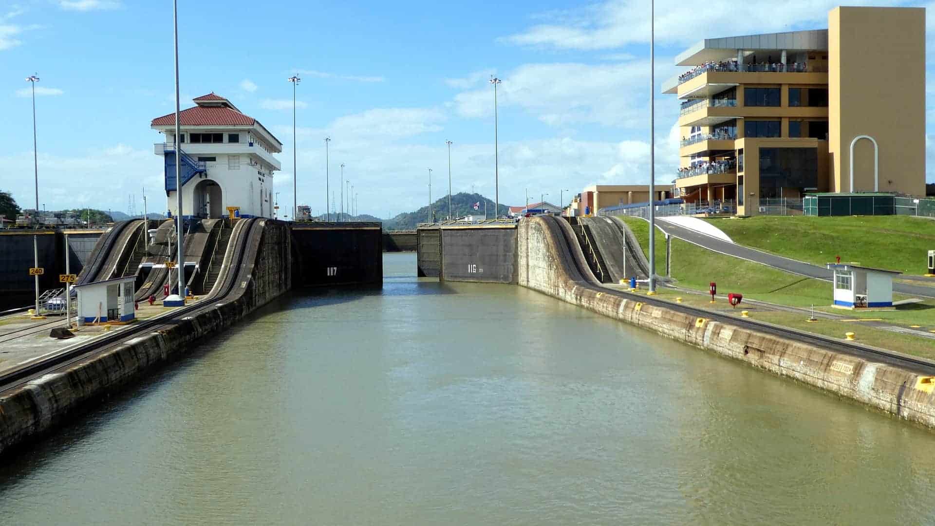 Typische Tour durch den Panama Kanal Typische Tour durch den Panama Kanal