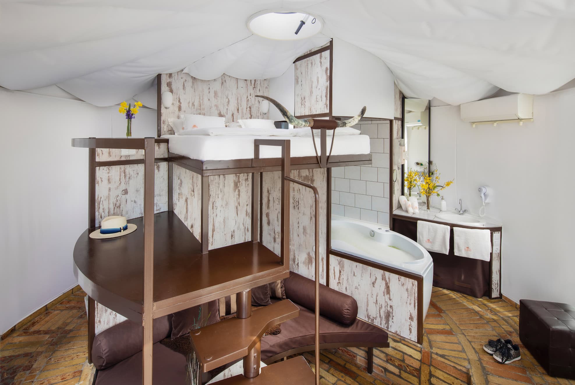 Yurte Deluxe in Ungarn © Homoki Lodge