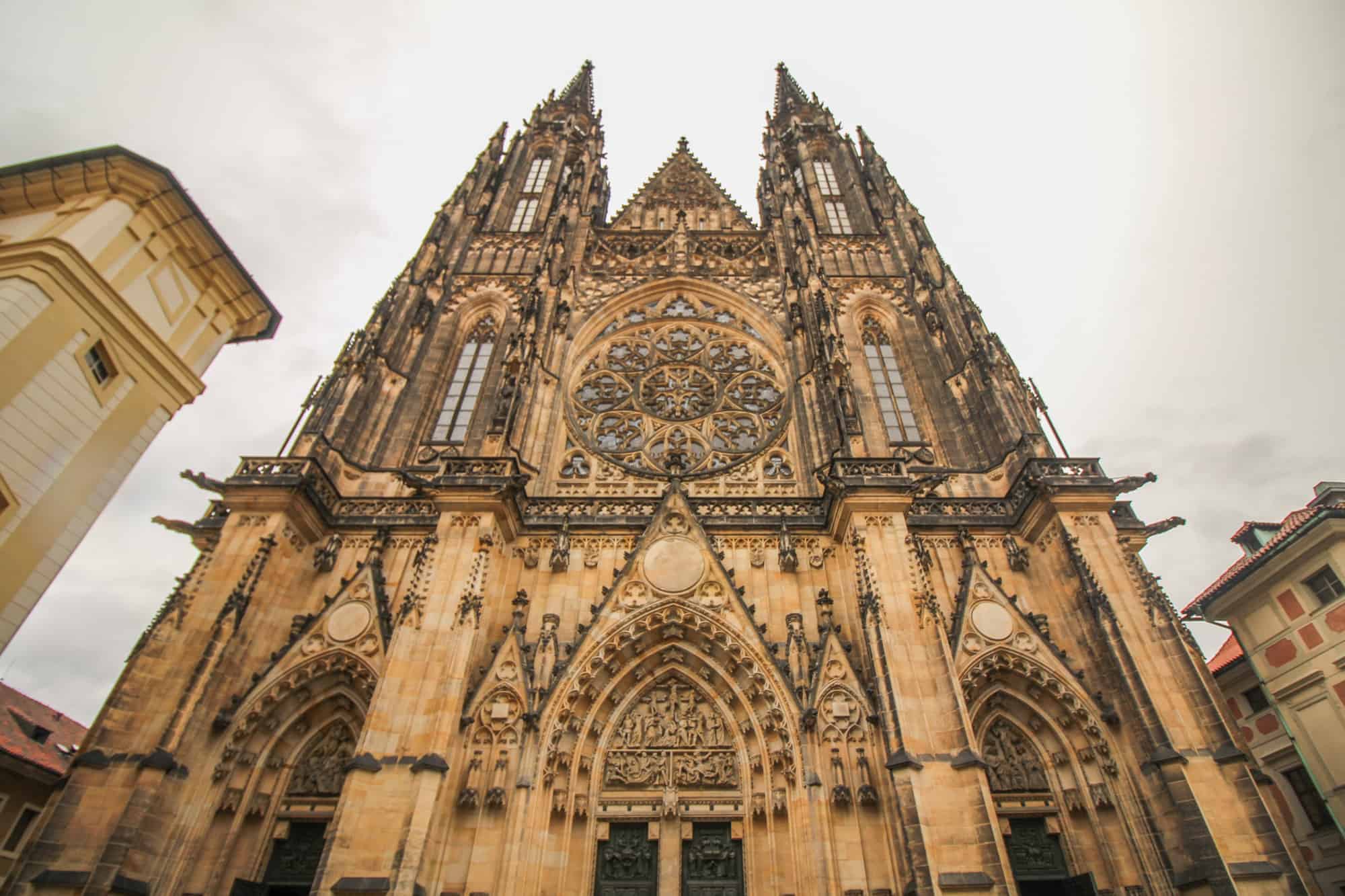Prag – 3 Highlights, die du dir nicht entgehen lassen solltest 6 Veidskirche Prag