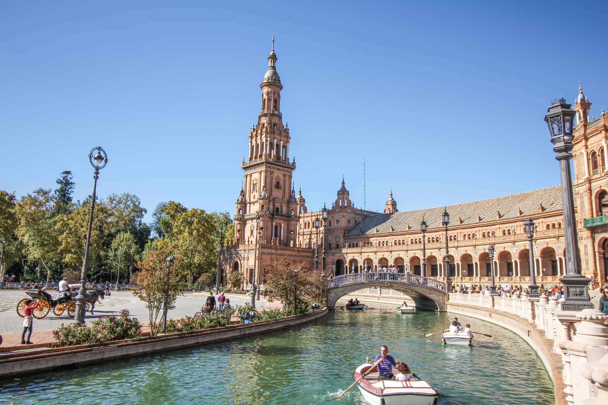 Ein Tag in Sevilla 9 Boote Plaza de Espana