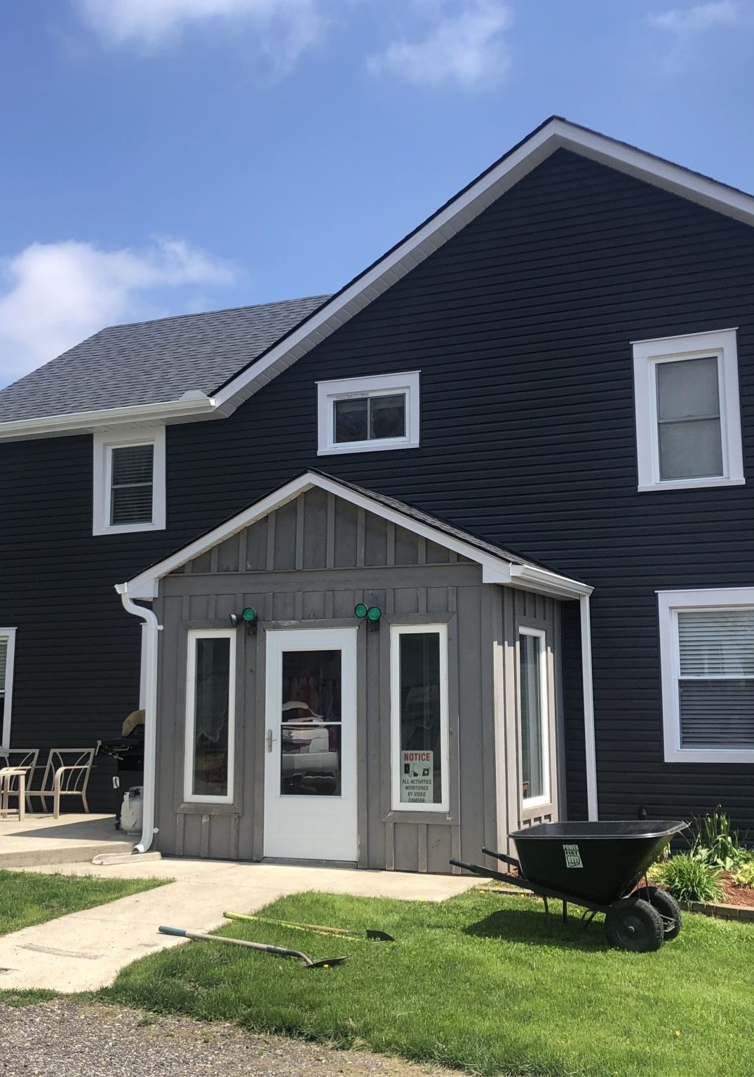 Image-3 DaVinci Siding in Manor Colour