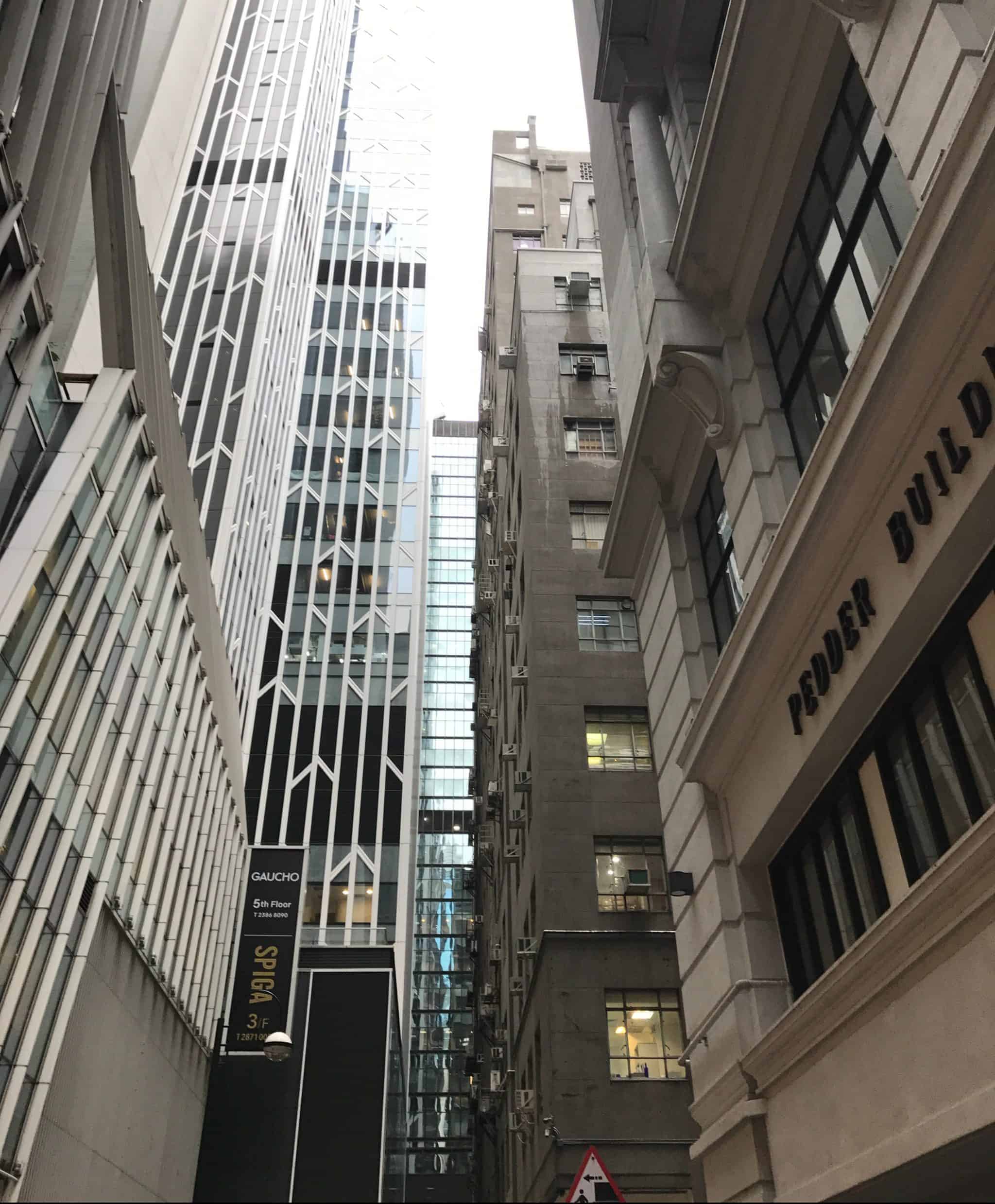 Hong Kong Island architecture 3 days in Hong kong, what to do in Hong Kong, Hong Kong itinerary 3 days, hong kong itinerary, hong kong island, hong kong main land, where to stay in hong kong, hong kong food market, hong kong foodies tour, hong kong food tour