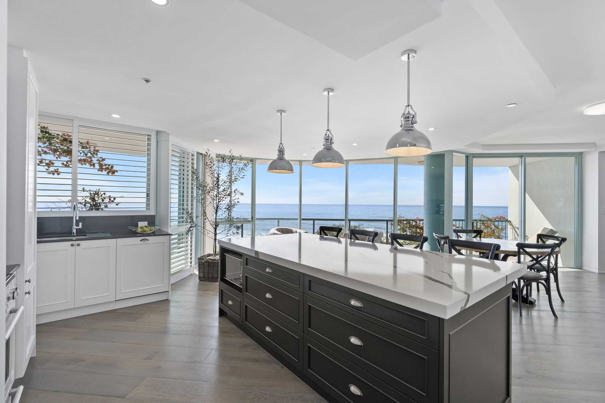 hamptons kitchen renovations gold coast best