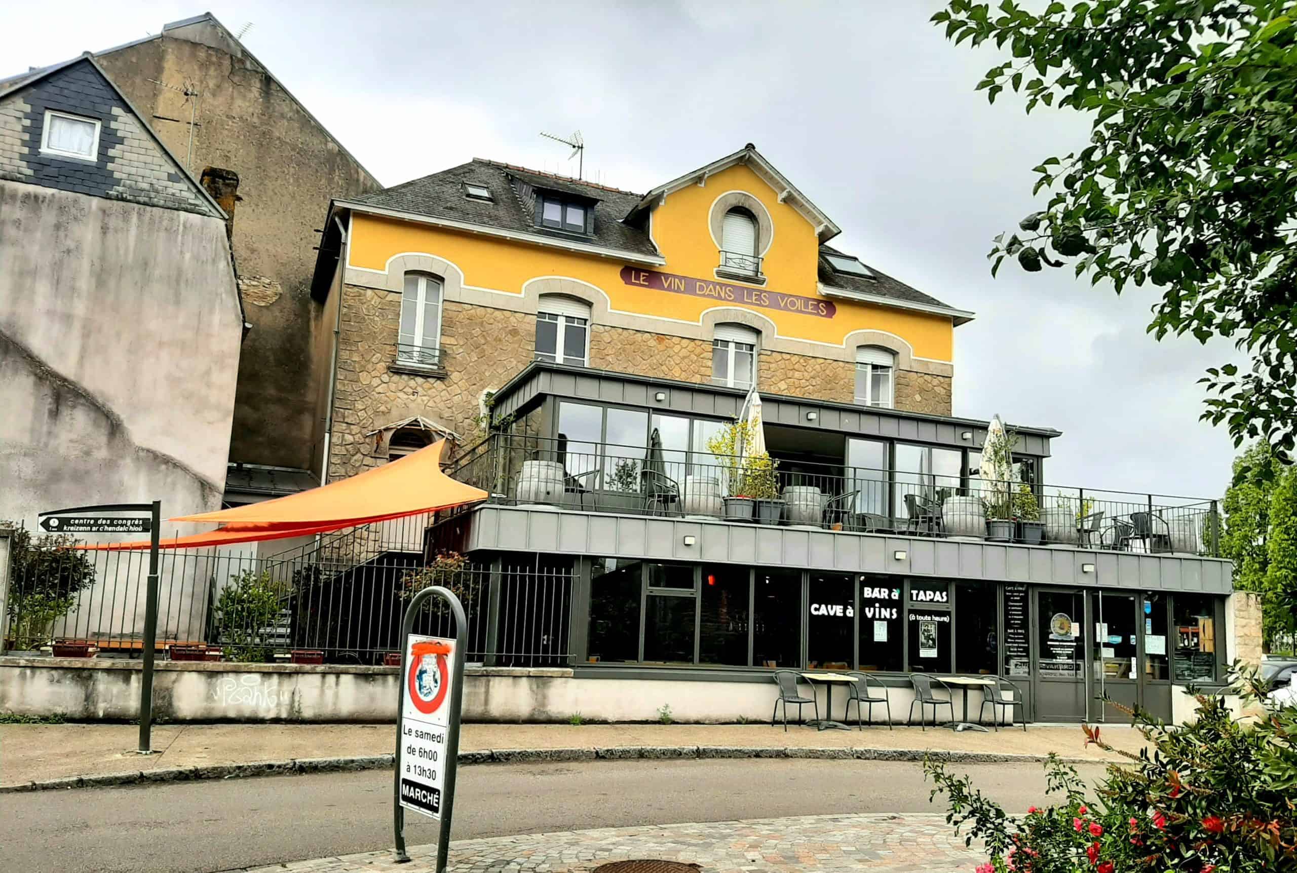 Façade du Vin dans les Voiles