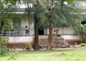 bus trip to Myanmar: children in front of local school