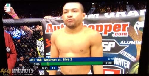Weird Pic of the Day 2 | UFC 168 | Original Gameboy = Knife?