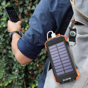 BLAVOR Zonnelader/Solar power bank.