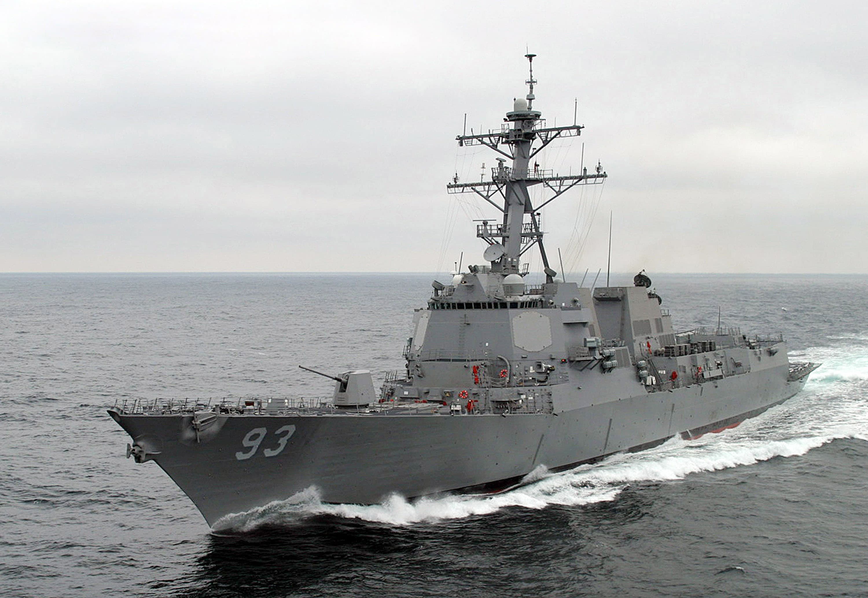 Ракетний есмінець USS Chung-Hoon (DDG-93) класу Arleigh Burke