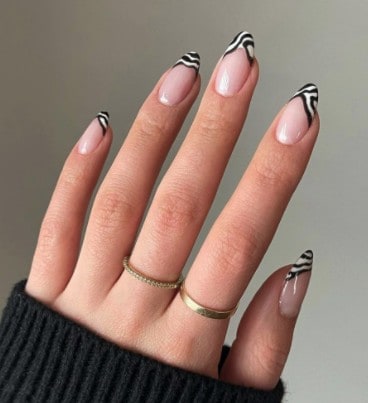 Black and White Nail Design