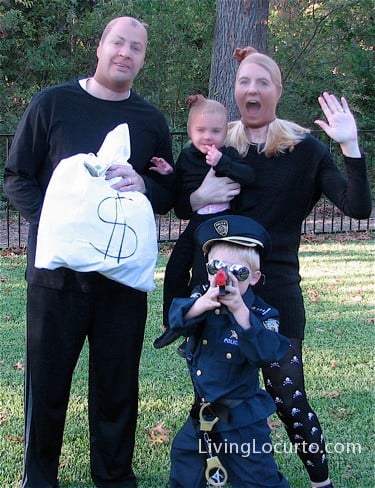10 Fun Family Themed Halloween Costumes