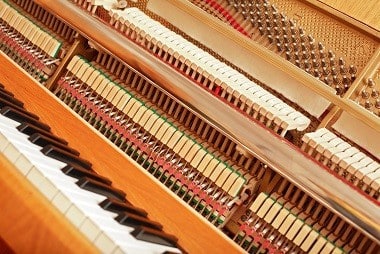 upright piano strings