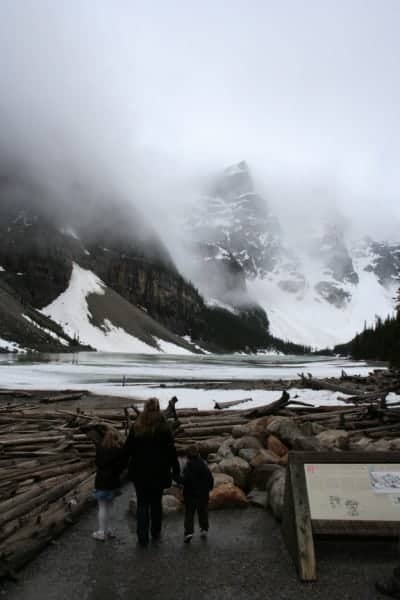 Alberta Moraine Lake Moraine Lake, moraine lake alberta, moraine lake banff, moraine lake banff, banff with toddlers, banff with kids