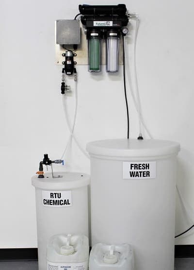 Chem Mixer 3.1 TeatScrubber Control Box and Chemical Mixer