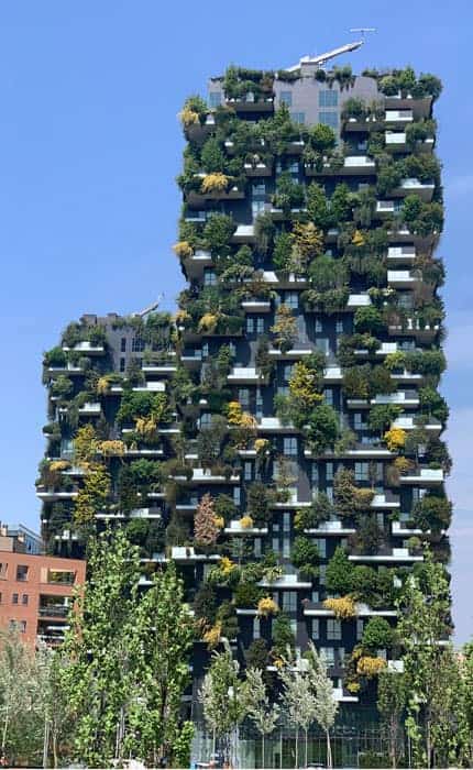Bosco Verticale building in Milan, Italy. Photo: Plflcn, MediaWiki Commons, CC BY-SA 4.0